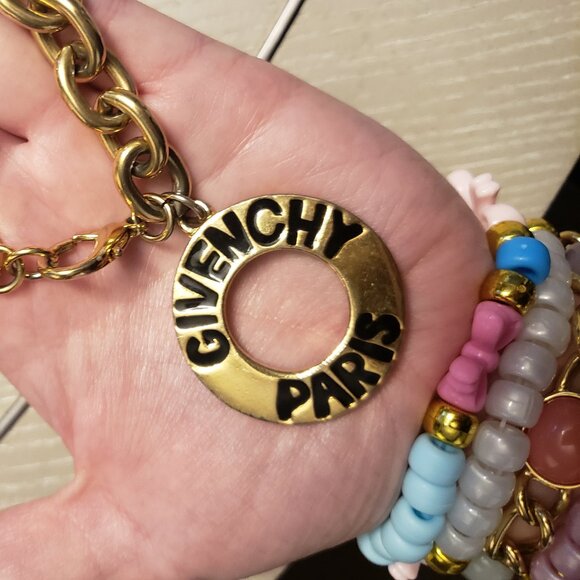 Givenchy Vintage 18k gold-plated Chunky Logo Givenchy Paris Bracelet - Picture 5 of 17